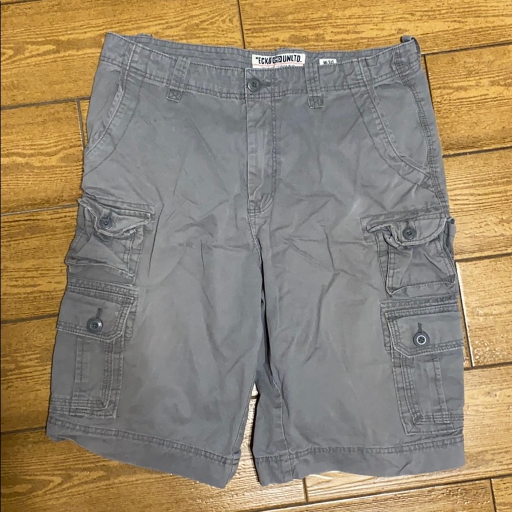 Men’s cargo shorts